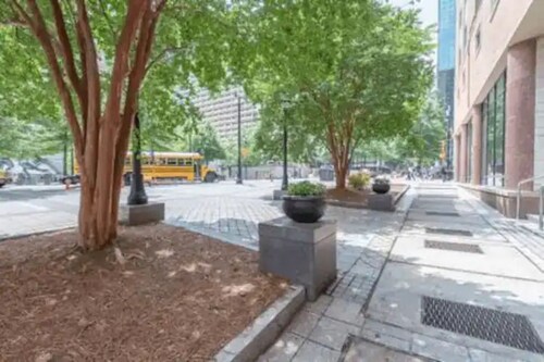 Midtown ,Americas-Mart, Condo