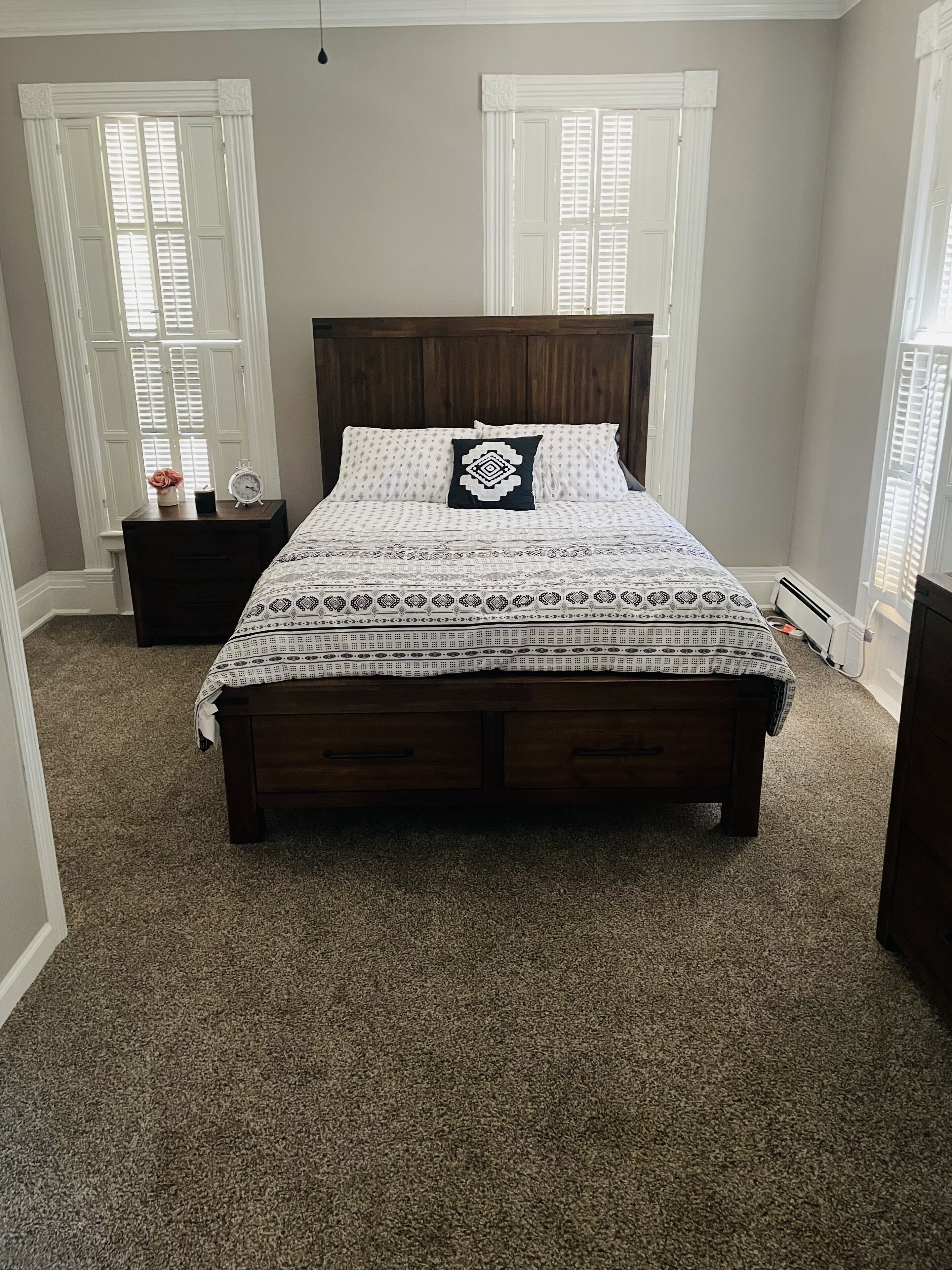 3 chambres, bureau, Wi-Fi gratuit, draps fournis