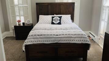 3 bedrooms, desk, free WiFi, bed sheets