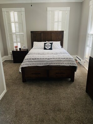 3 bedrooms, desk, free WiFi, bed sheets