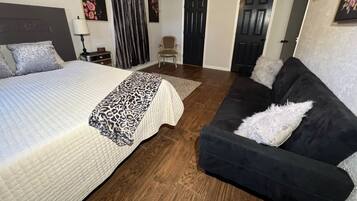 4 habitaciones, escritorio, wifi gratis y ropa de cama