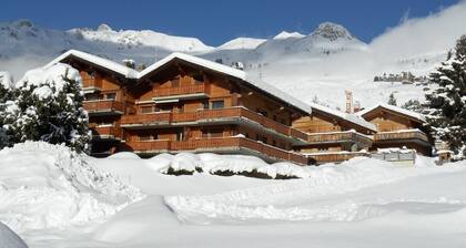 1 Bedroom apartment *** - ground floor – quiet area, close to “Les Moulins” and the bus stop - sunny