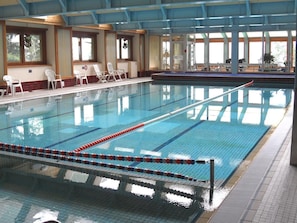 Sisäuima-allas, lämmitetty uima-allas