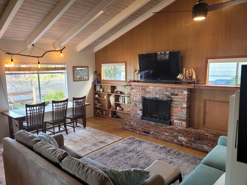 Morro Rock & Ocean View Bungalow