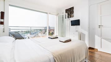 1 chambre, fer et planche Ă  repasser, Wi-Fi gratuit, draps fournis