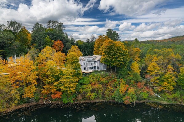 Exterior - Historic Home on Dewey Pond - The Dewey House (Hartford)