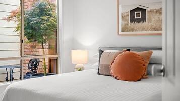 3 bedrooms, iron/ironing board, travel cot, WiFi