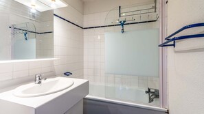 Bathtub
