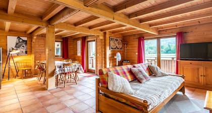 Splendid chalet 8/10 ppl, large terrace, parking