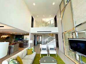 Smart TV, video games - 3 Bedroom Penthouse Loft on Beautiful 5 Diamond Resort (Cancun)