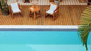 Outdoor pool, pool loungers