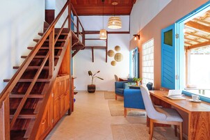 32-英寸智能电视（配备有线频道）、电视、Netflix