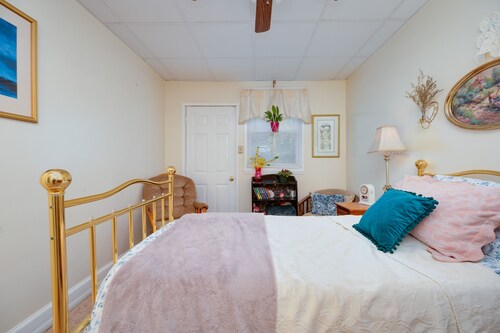 Welcome to A'more on W. Market! 2 beds 1 bath