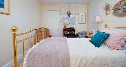 Welcome to A'more on W. Market! 2 beds 1 bath