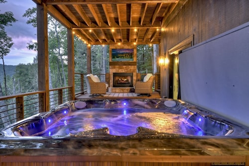 River Bend - New listing! Modern mountain luxury with amenities galore!