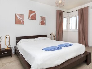 5 bedrooms, iron/ironing board, travel crib, free WiFi