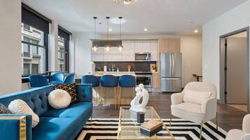 TV, stereo, offices