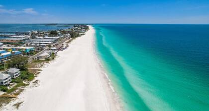Rooftop Deck - Island Oasis by SeaBreeze Vacation