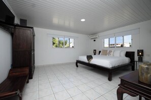 4 chambres, fer et planche à repasser, Wi-Fi, draps fournis