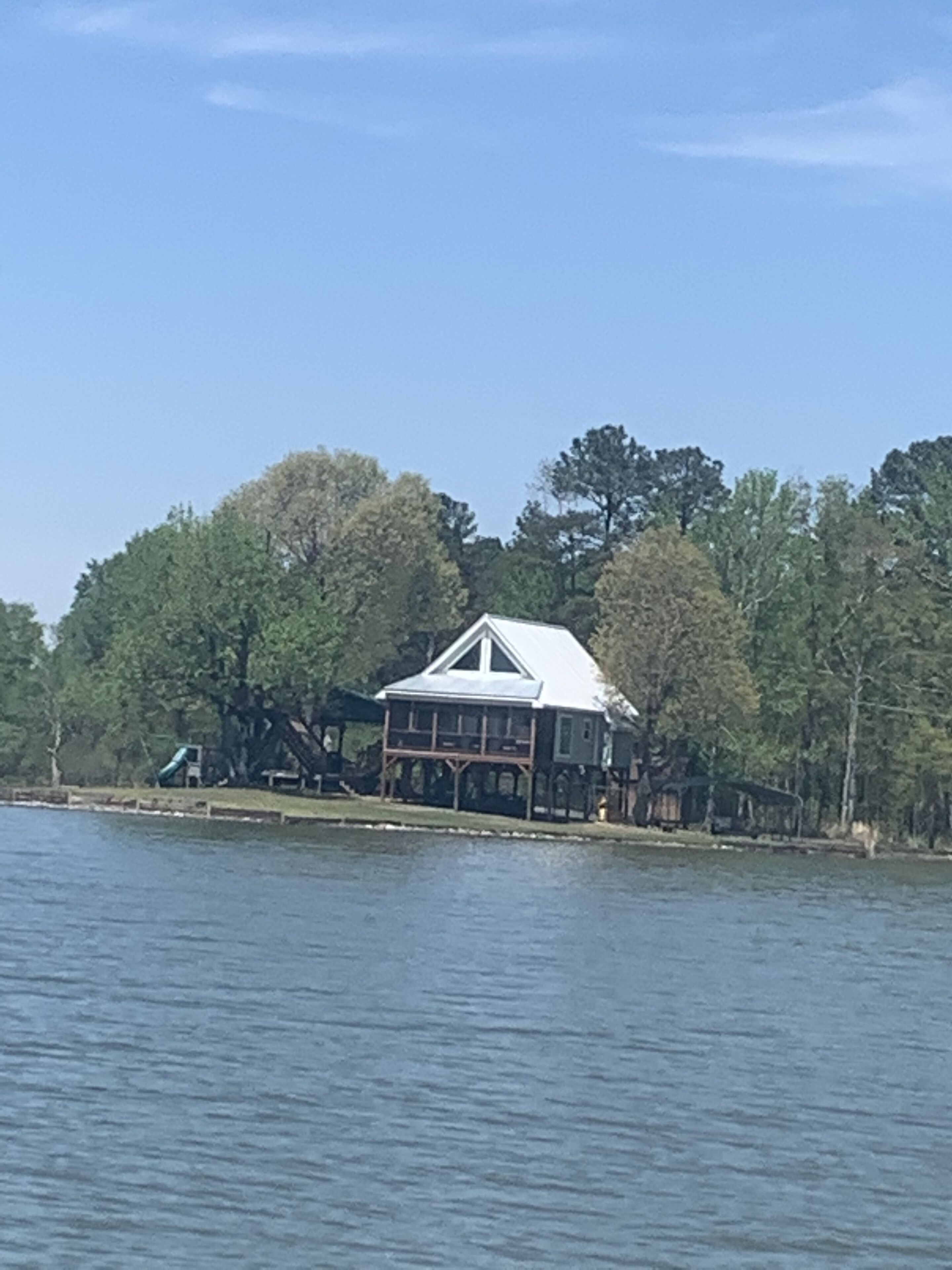 Awesome  4 Bed/2 Bath on Private Point, Spectacular Lake Views!