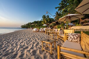 Beach bar