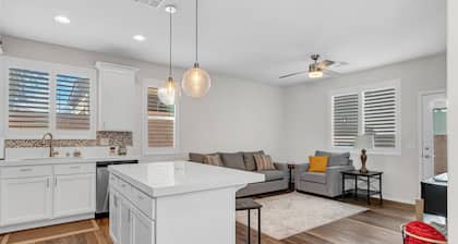 Cozy 3 bedroom home, with 2 car garage