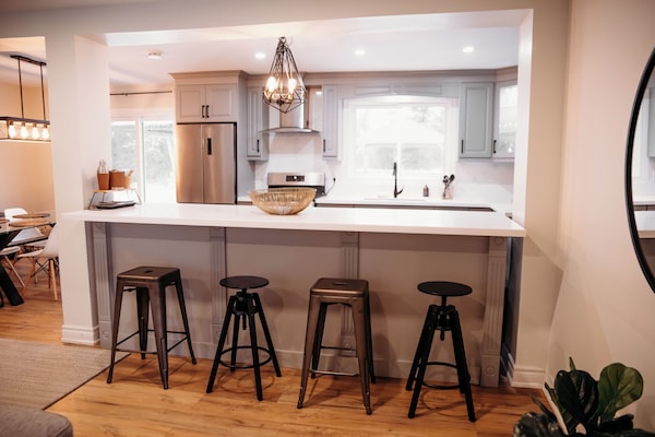 Réfrigérateur, micro-ondes, four, lave-vaisselle