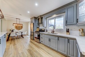 Fridge, microwave, oven, dishwasher