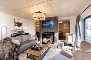 TV, fireplace, table football, stereo