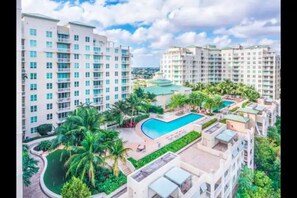 Exterior - Tropical Coastal Resort in Boynton Beach (Boynton Beach)