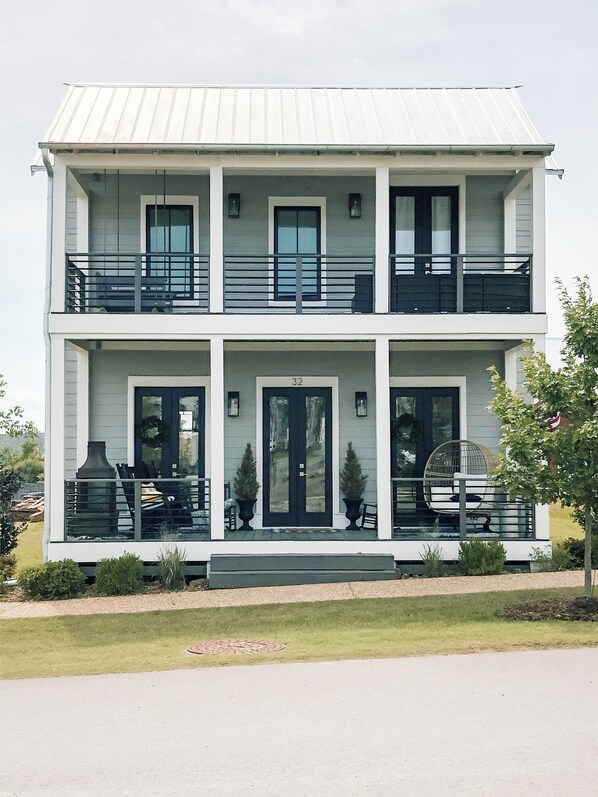 Exterior - Redbud Retreat @ Carlton Landing | A Coastal Inspired Home in a 5 Star Community (Eufaula)