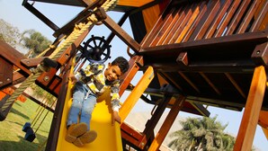 Tempat bermain anak - outdoor
