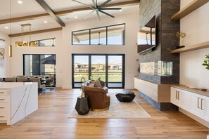 House, 4 Bedrooms | Living room - Teed Up for Fun by RedAwning (Hurricane)