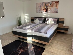 2 bedrooms, free WiFi, bed sheets - Holiday Apartment "Ferienwohnung Köppl" with Terrace (LAM)