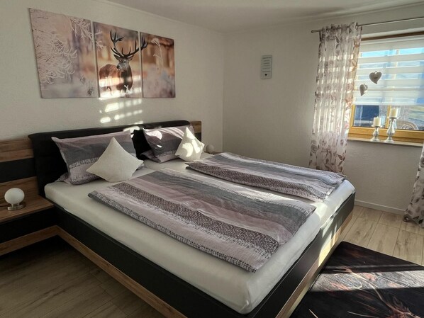 2 chambres, accès au Wi-Fi (inclus), literie fournie