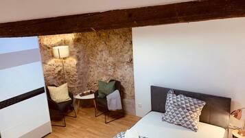 1 chambre, fer et planche Ă  repasser, Wi-Fi gratuit, draps fournis