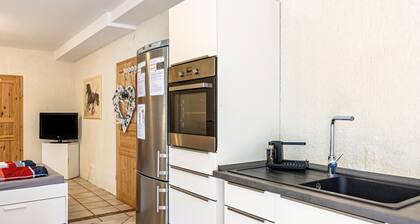 Studio Apartment "Belroki Ranch" with Sauna, Terrace, and Garden