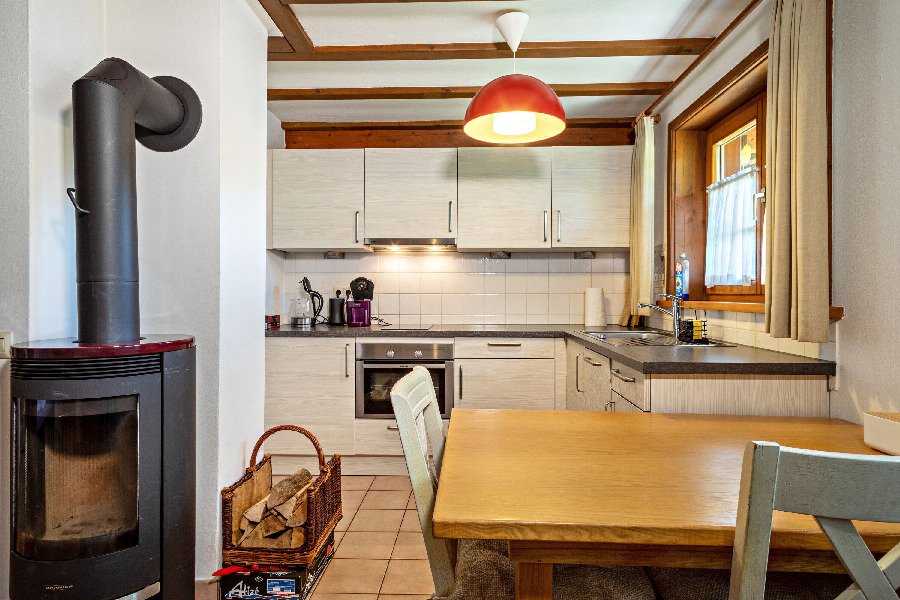 Kühlschrank, Ofen, Herdplatte, Geschirrspüler