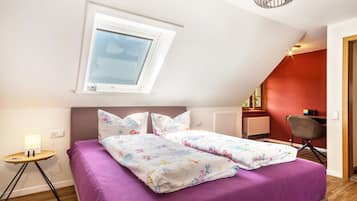 2 bedrooms, free WiFi, bed sheets