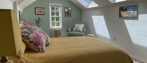 4 soveværelser, skrivebord, strygejern/strygebræt, weekendseng