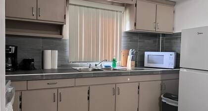 Private One Bedroom One Ba with Free Wi-Fi & Full Kitchen plus washer/dryer