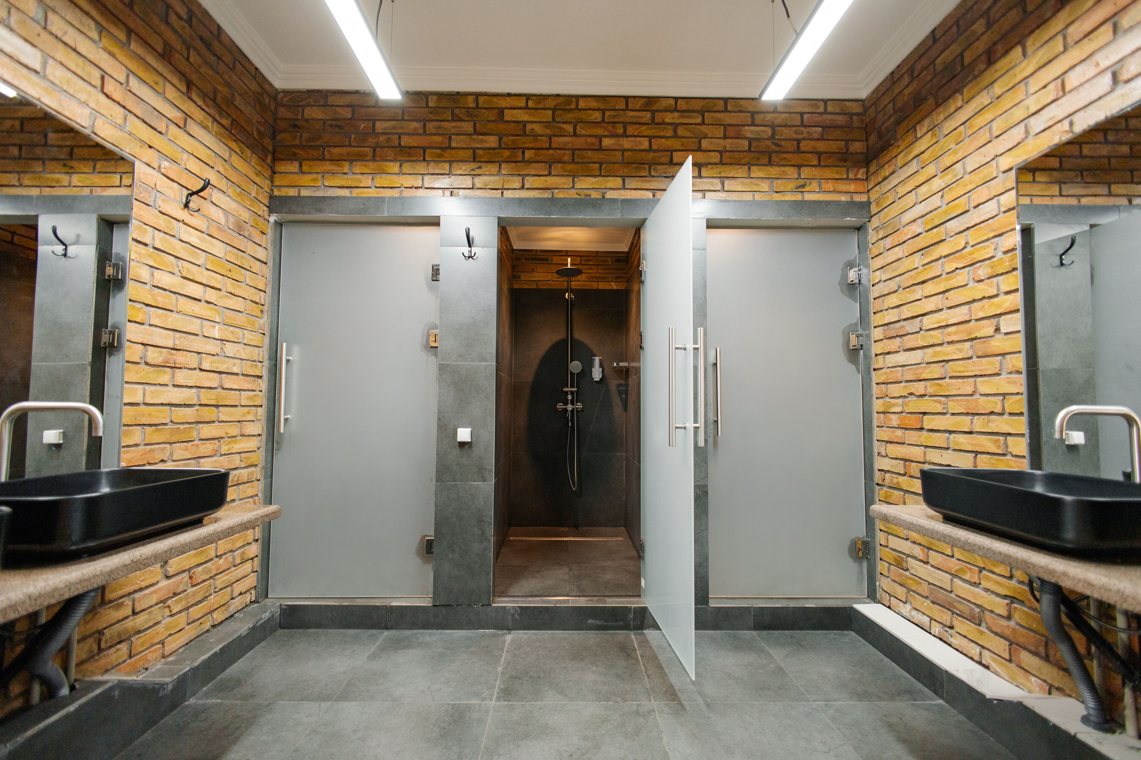 Basic-Zweibettzimmer | Badezimmer