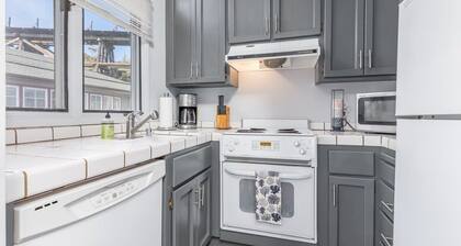 Capitola Hideaway - Cozy two-story Condo