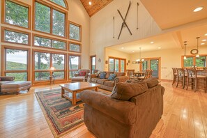 TV, fireplace, DVD player, ping pong