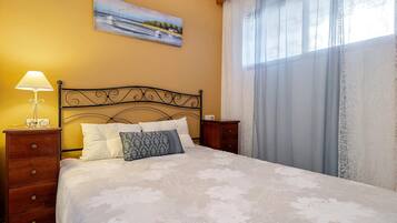 2 slaapkamers, een strijkplank/strijkijzer, wifi