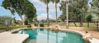 Cozy Beautiful Mesa Escape Golf King Bed Sauna Relax! 55+ Sunland Golf Community