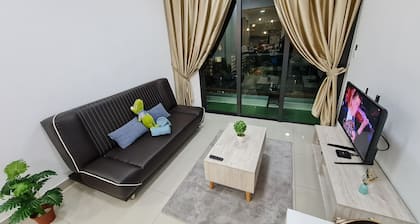 Luxury 5STAR Suite up to 6pax Mid Valley Sunway KL