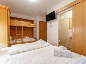 3 bedrooms, internet