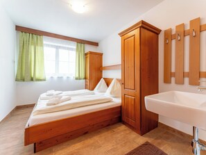 3 室のベッドルーム、インターネット