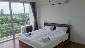 Standard Apartment, Non Smoking | 6 bedrooms, free WiFi, bed sheets
